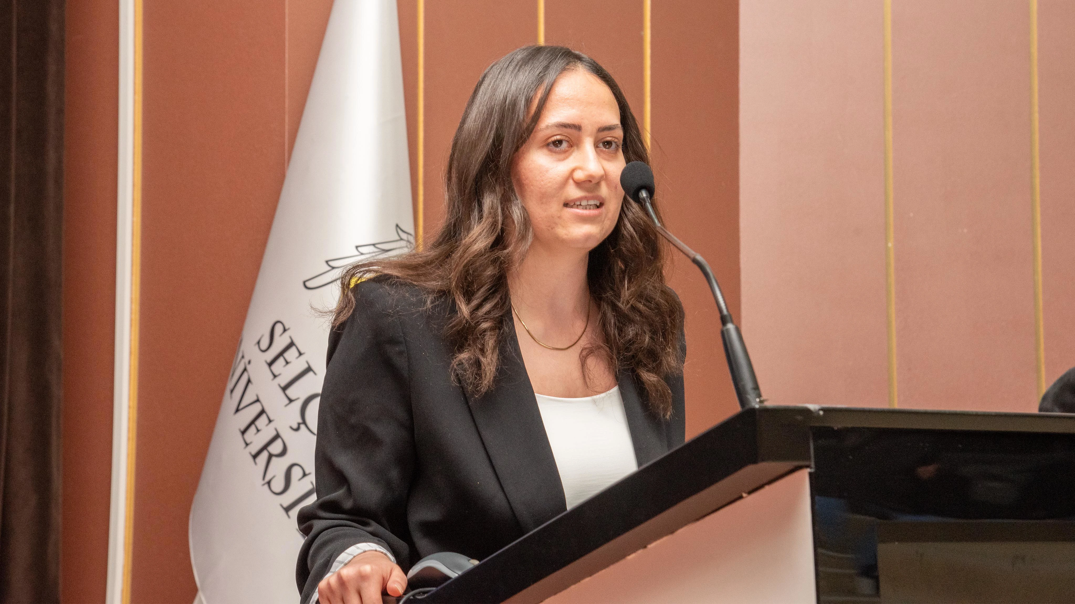 Uluslararası Öğrenciler için Üniversite Bilgilendirme Çalıştayı başladı